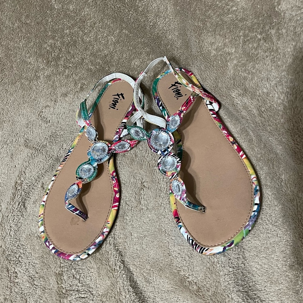Women’s sandals